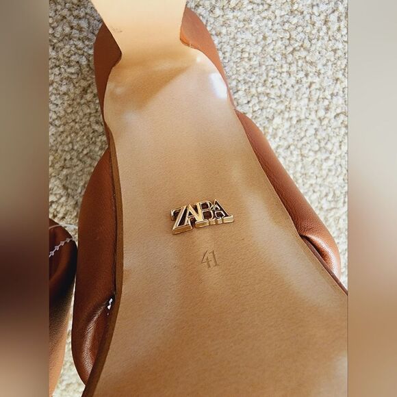 Zara    - Picture 7 of 11